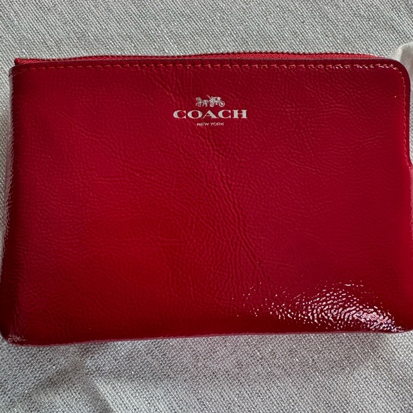 NWT coach red zipper wristlet - Picture 5 of 6